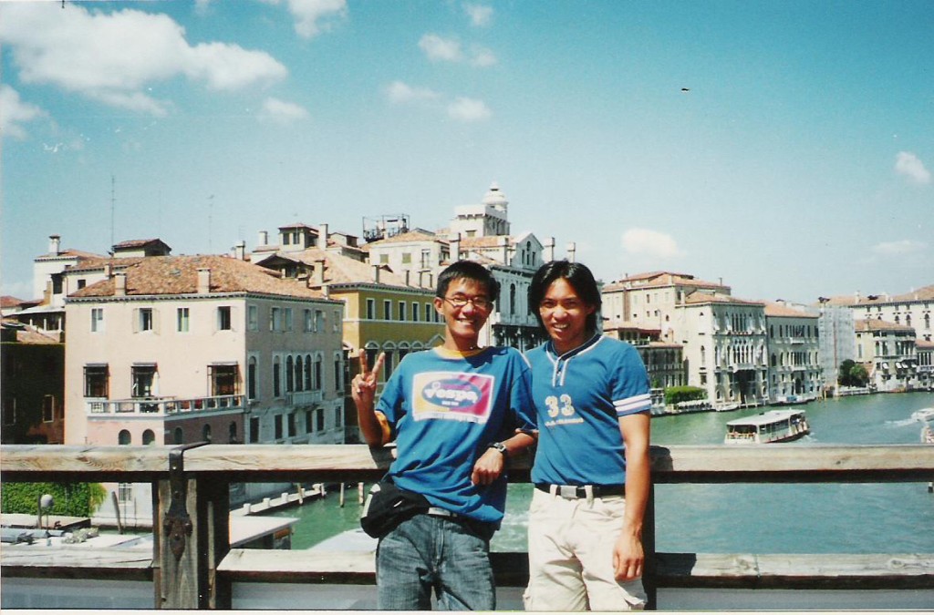 With my former classmate Mao Meng took me around Venice, Italy, 2005